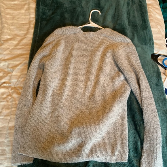 Women’s sweater - Picture 3 of 3